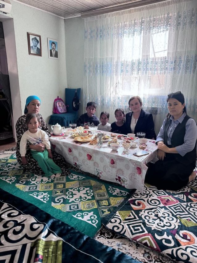 «ӘКЕГЕ КӨРІП ҰЛ ӨСЕР,ШЕШЕНІ КӨРІП ҚЫЗ ӨСЕР»