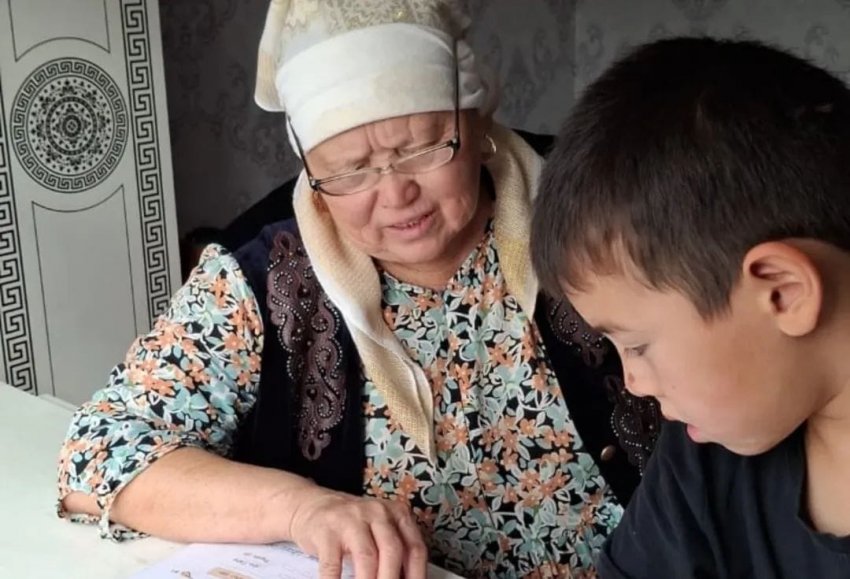 "Отбасы - тәрбиенің алтын бесігі"