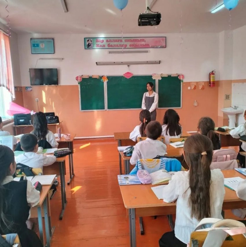 "Мен бүгін мұғаліммін"  тақырыбында Дублер күні