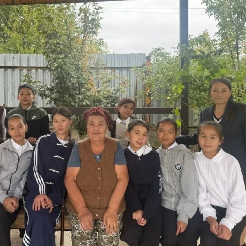 “Адал азамат” біртұтас тәрбие бағдарламасының «Қамқор» жобасы аясында еріктілер акциясы туралы