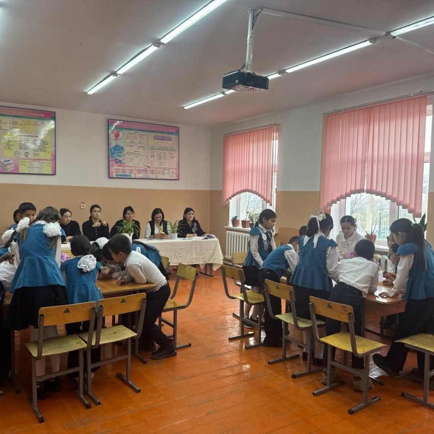 «Білім бастауы− бастауышта»  онкүндік жоспары аясында “Тапқыр болсаң озып көр” интеллектуалдық сайыс сабағы